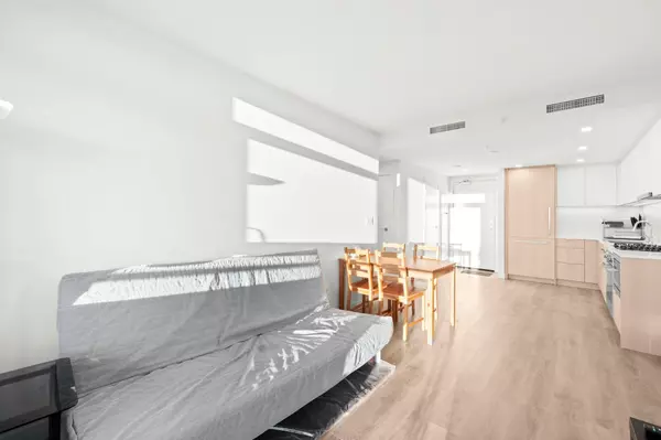 Coquitlam, BC V3K 0J1,318 Alderson AVE #2508