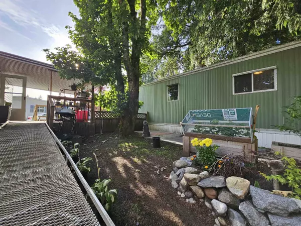 Maple Ridge, BC V2X 2R2,21091 Lougheed HWY #3