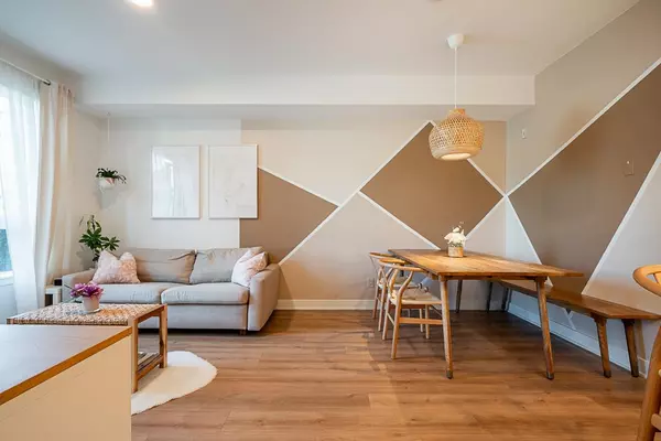 North Vancouver, BC V7P 1Y2,2035 Glenaire DR #103