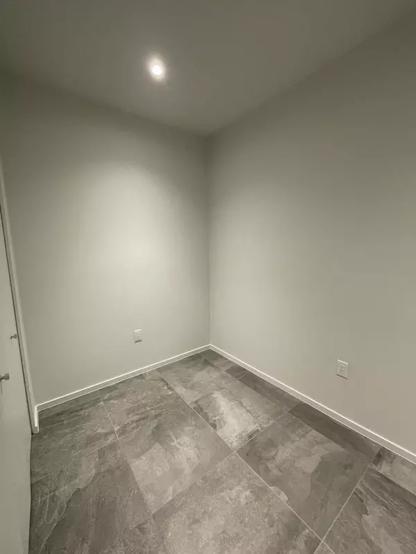 Vancouver, BC V5Z 2S6,765 W 49th AVE #134