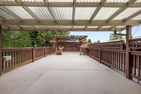 Burnaby, BC V5J 3W7,7988 Edson AVE