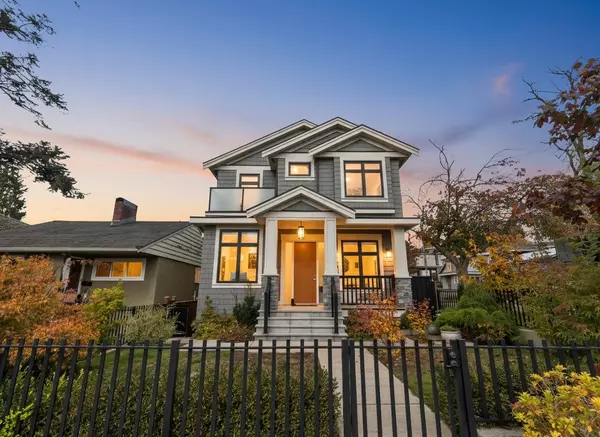 2699 E 7th AVE, Vancouver, BC V5M 3E1