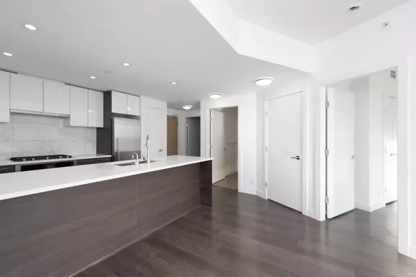 Vancouver, BC V5S 0E2,3557 Sawmill CRES #912