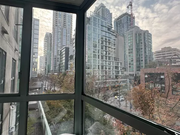 1188 Howe ST #401, Vancouver, BC V6Z 2S8