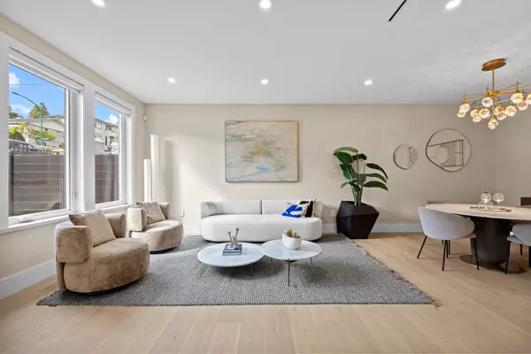 5115 Buxton ST #1, Burnaby, BC V5H 1J7