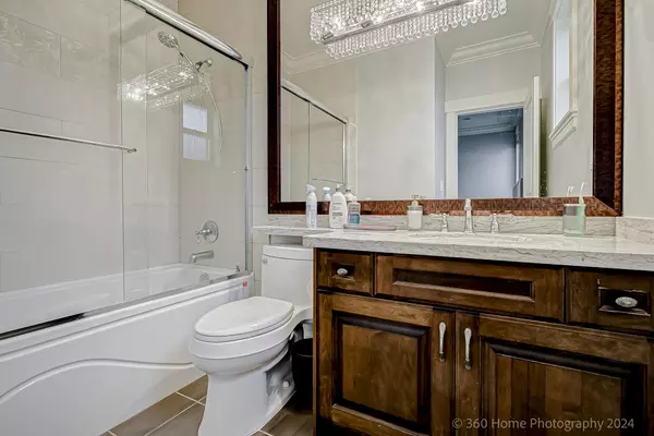 Richmond, BC V6Y 2M7,8860 Cooper RD