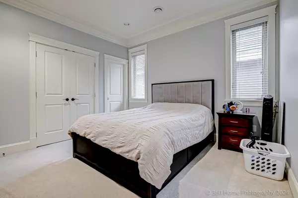 Richmond, BC V6Y 2M7,8860 Cooper RD