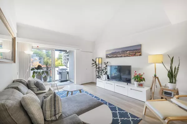 4363 Halifax ST #322, Burnaby, BC V5C 5Z3