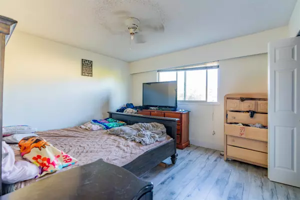 Langley, BC V2Y 1B2,2337 Wakefield DR