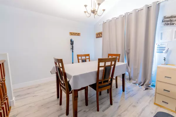 Langley, BC V2Y 1B2,2337 Wakefield DR