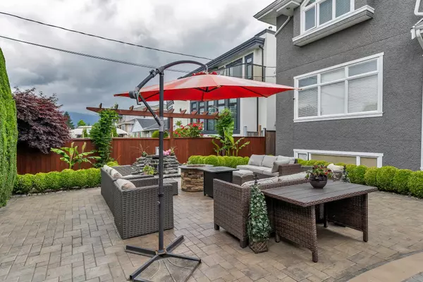 Burnaby, BC V5A 1J1,7205 Union ST