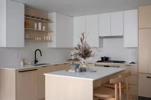 North Vancouver, BC V7H 0E3,2045 Heritage Park LN #216