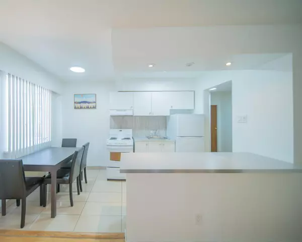 Vancouver, BC V6G 1K9,1925 Nelsonstreet #108