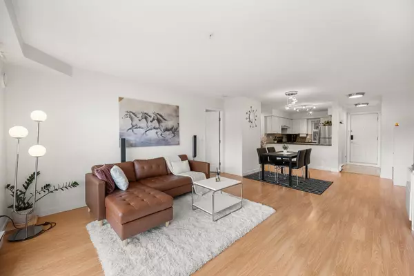 Port Coquitlam, BC V3B 1T4,1570 Prairie AVE #106