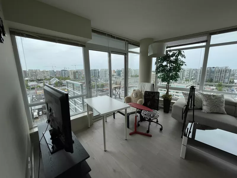 8288 Lansdowne RD #17xx, Richmond, BC V6X 0B3