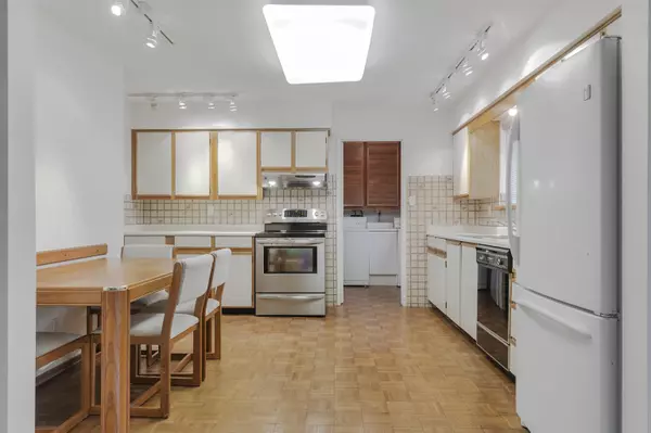 Tsawwassen, BC V4M 3P5,5083 2nd AVE