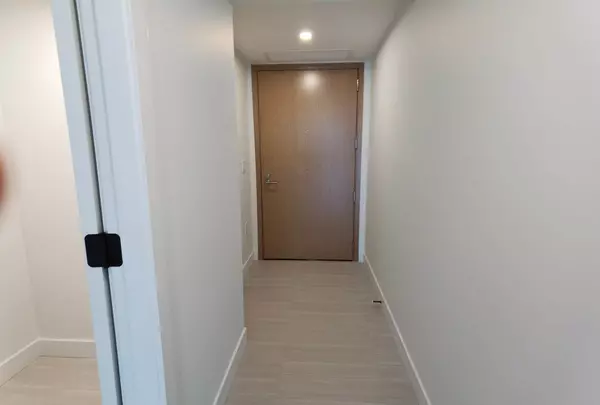 Vancouver, BC V5R 0J9,5058 Joyce ST #806