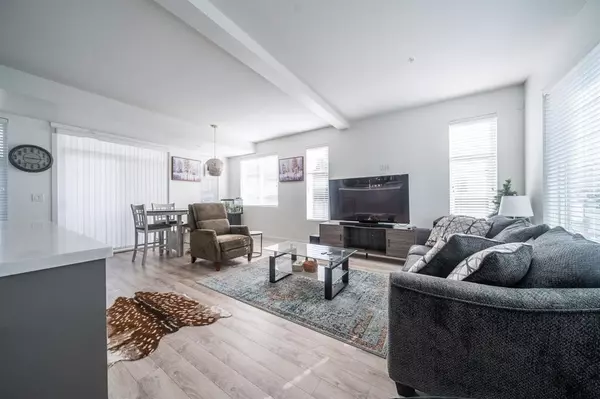 Maple Ridge, BC V2W 0J8,11272 240 ST #37