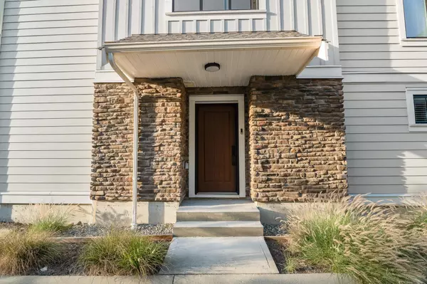 Langley, BC V2Y 4J6,20327 72b AVE #17