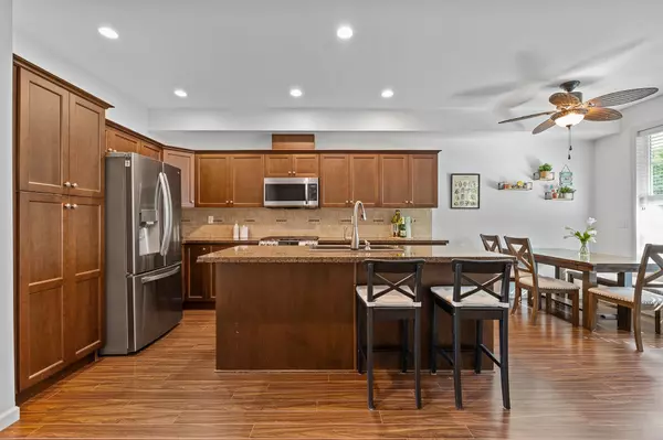 Langley, BC V2Y 0H1,20831 70 AVE #44