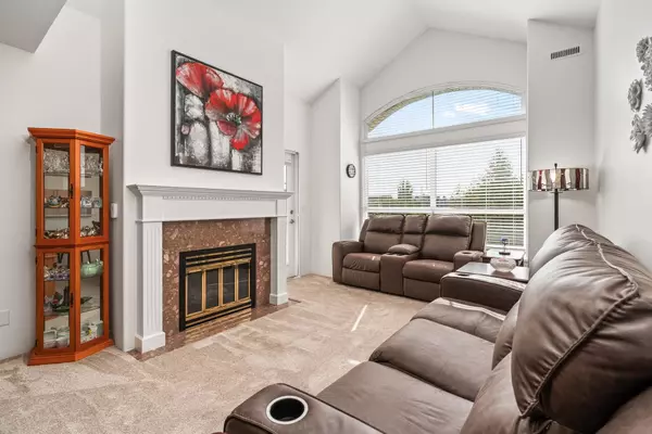 20381 96 AVE #307, Langley, BC V1M 2L1