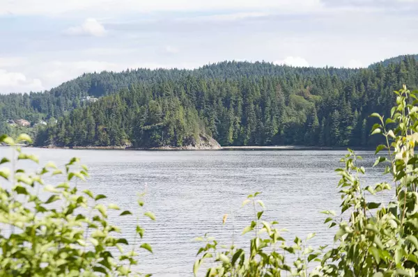 North Vancouver, BC V7G 2T6,5293 Indian River DR