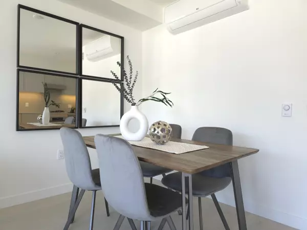 Vancouver, BC V5Z 2H1,4422 Ash ST