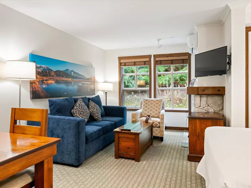 4899 Painted Cliff RD #422, Whistler, BC V8E 1E2