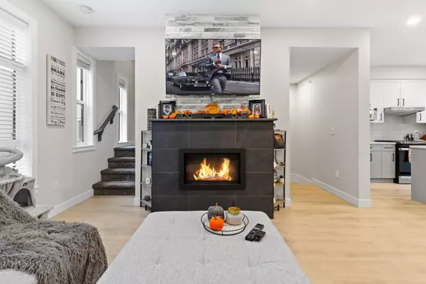 Chilliwack, BC V2R 6B3,46150 Thomas RD #211