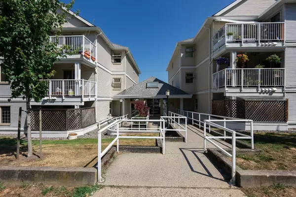 1615 Frances ST #203, Vancouver, BC V5L 1Z3