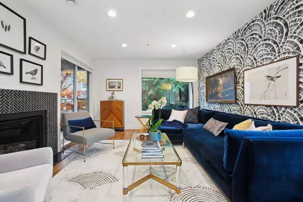 1568 E 22nd AVE #TH3, Vancouver, BC V5N 2P1