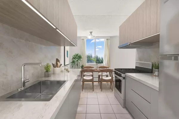 North Vancouver, BC V7P 3E6,2016 Fullerton AVE #911