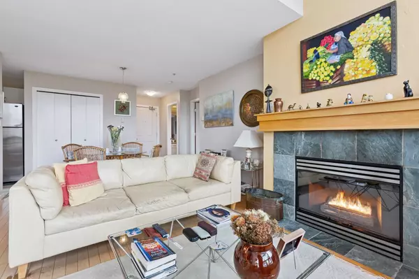 Vancouver, BC V6K 1R6,3161 W 4th AVE #406