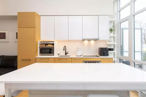 Surrey, BC V3T 0N2,13438 Central AVE #108