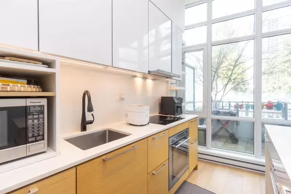 Surrey, BC V3T 0N2,13438 Central AVE #108