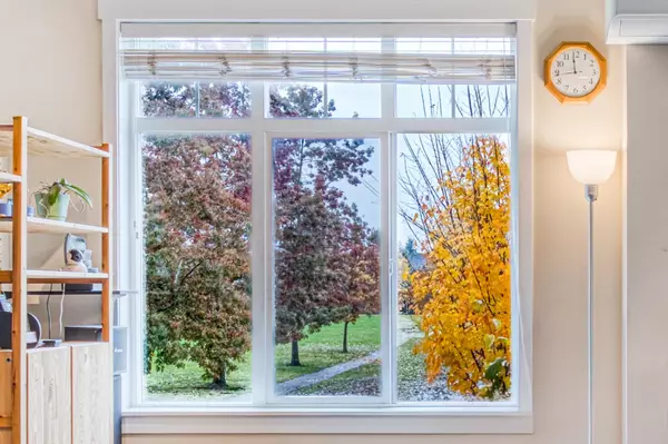 9580 Alberta RD #4, Richmond, BC V6Y 1T6