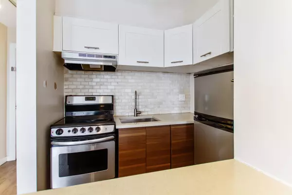 Vancouver, BC V6E 1P6,1250 Burnaby ST #308