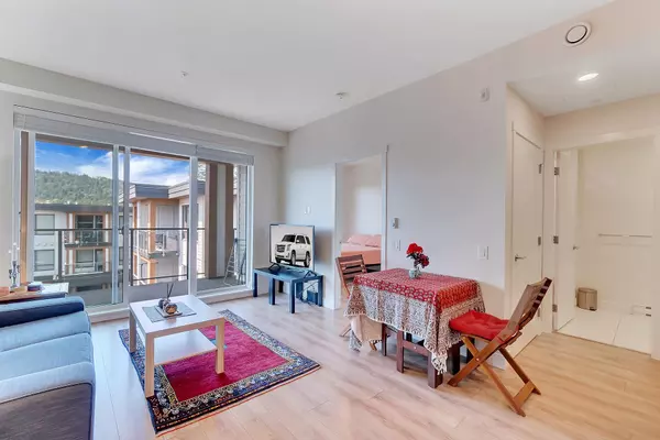 Coquitlam, BC V3J 0L4,721 Anskar CT #620