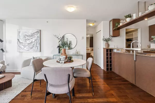 Vancouver, BC V6Z 3B8,1438 Richards ST #1705