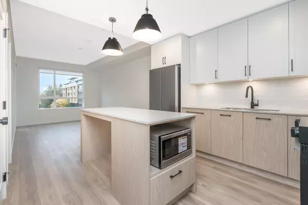 27215 Aldergrove Town Centre DR #309 Langley, BC V4W 0E3