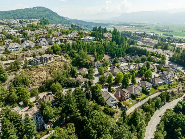 Abbotsford, BC V3G 2X6,35416 Doneagle PL