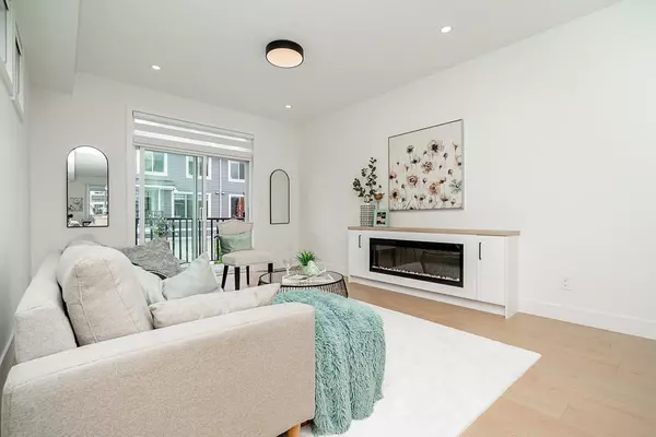 Surrey, BC V3P 1C7,2525 156 ST #6