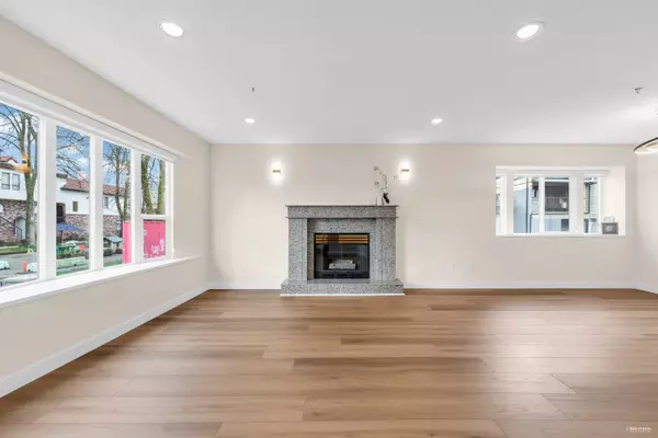 Vancouver, BC V5V 2K8,719 E 27th AVE