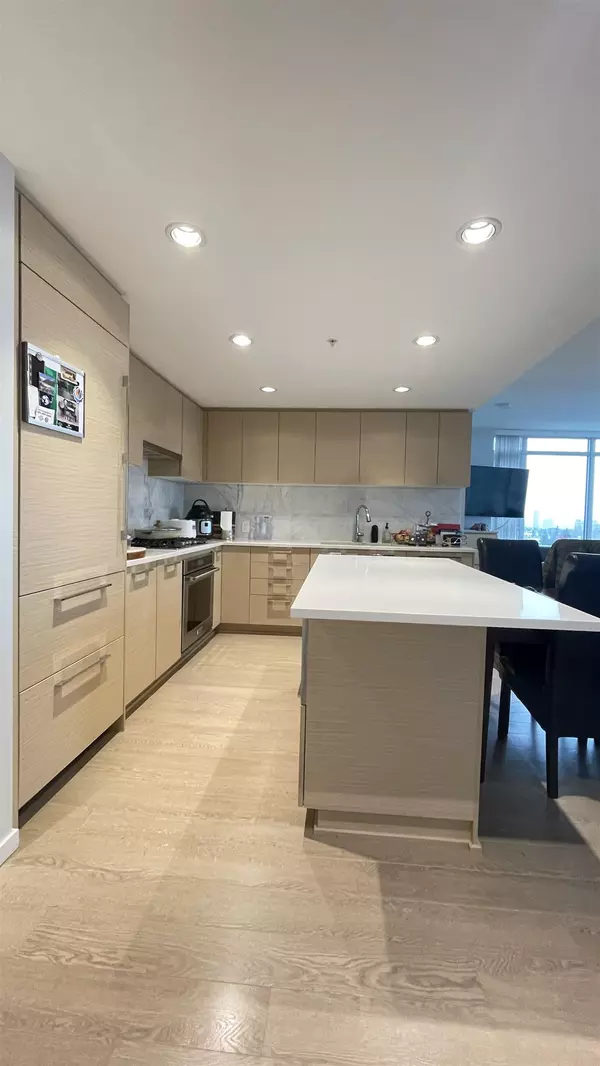 6700 Dunblane AVE #1208 Burnaby, BC V5H 0J3