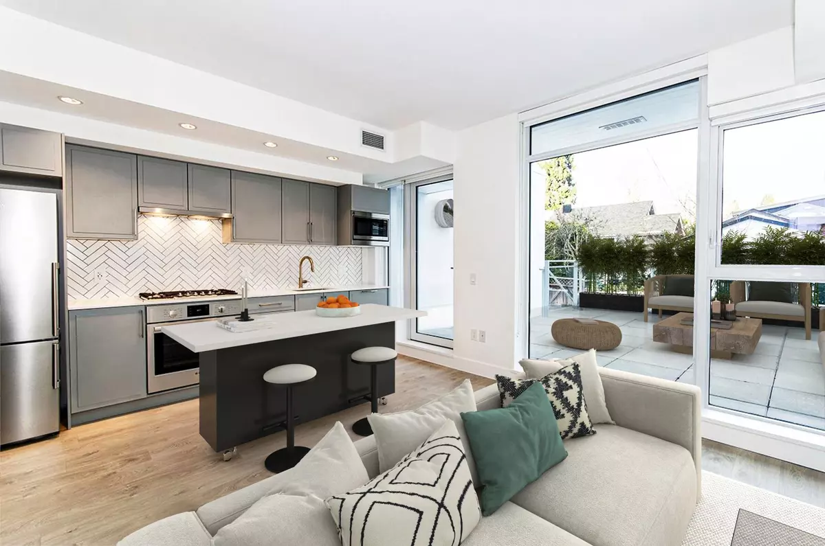 Vancouver, BC V5R 5G8,2435 Kingsway ST #208