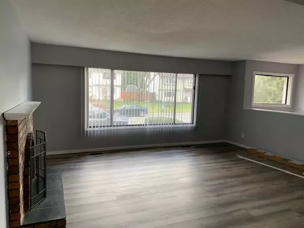 Abbotsford, BC V2S 4T6,34431 Immel ST