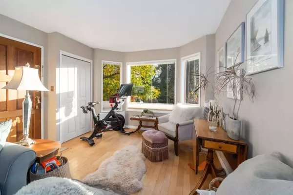 Port Moody, BC V3H 2W7,769 Ioco RD