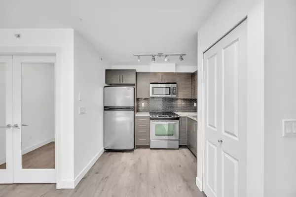 Vancouver, BC V5N 0A4,1533 E 8th AVE #PH3