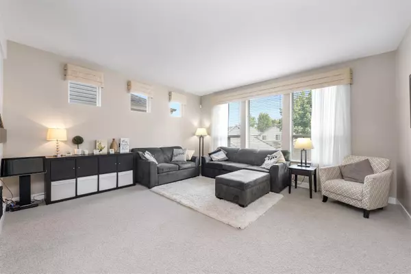 Coquitlam, BC V3B 0C9,3382 Darwin AVE