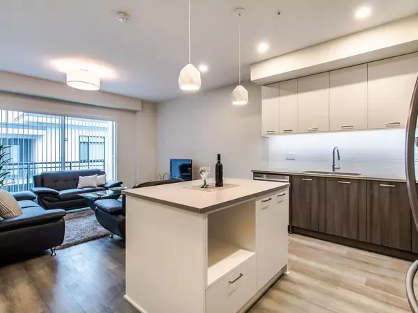 Langley, BC V2Y 0Y3,20087 68 AVE #B203